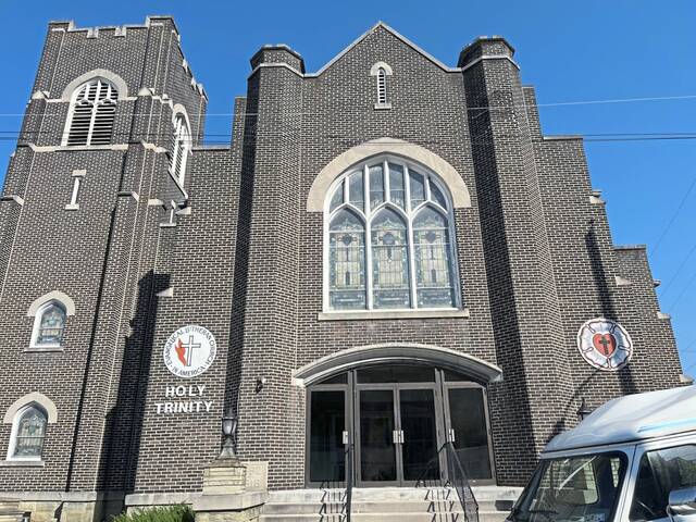 8898257_web1_gtr-holytrinity1-092925