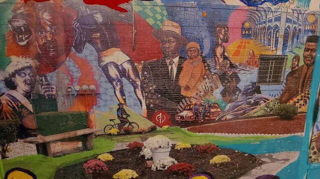 8900229_web1_Mural-2
