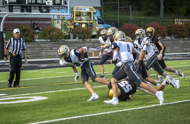 Freeport scores early, often to defeat Valley, run record to 6-0