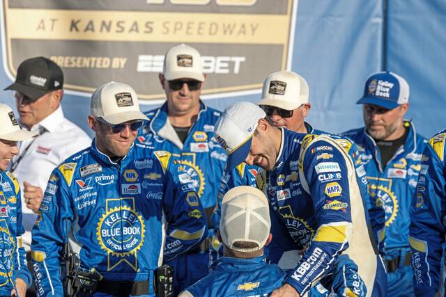 8906261_web1_gtr-ChaseElliott-092925
