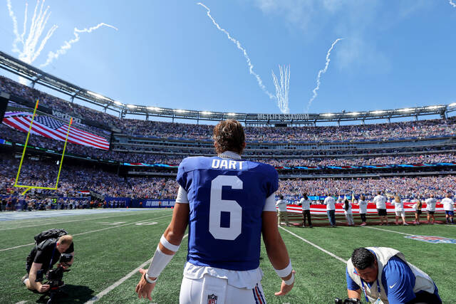 8906512_web1_2025-09-29T010936Z_2043243301_MT1USATODAY27198152_RTRMADP_3_NFL-LOS-ANGELES-CHARGERS-AT-NEW-YORK-GIANTS