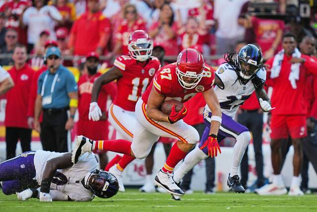 8908231_web1_gtr-RavensRoquan-093025