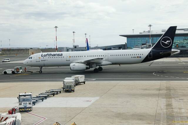 8909938_web1_2024-10-11T040256Z_763388193_RC2A6AAP1FL7_RTRMADP_3_LUFTHANSA-ITA-AIRWAYS-AIRPORT