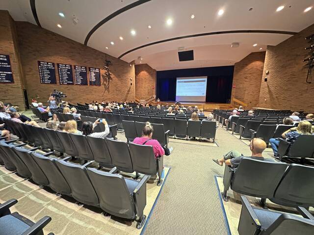 8910117_web1_sj-shalerareabuilding-100125