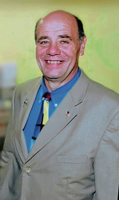 8900275_web1_gtr-monessenmarino-100325