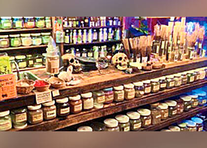 8908249_web1_gtr-witchyshops2ww-101325