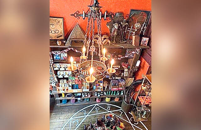 8908249_web1_gtr-witchyshops3WW-101325