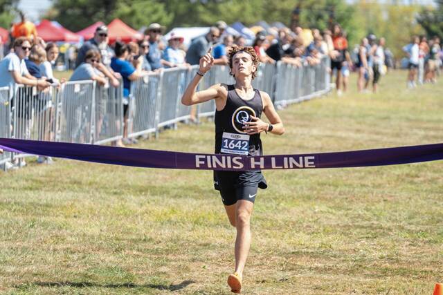 Quaker Valley runner serves notice with win at Hershey meet
