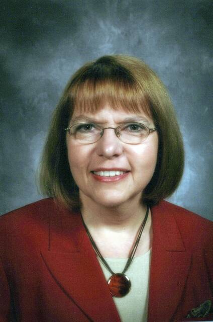 8910895_web1_pts-HallofFame01-100925