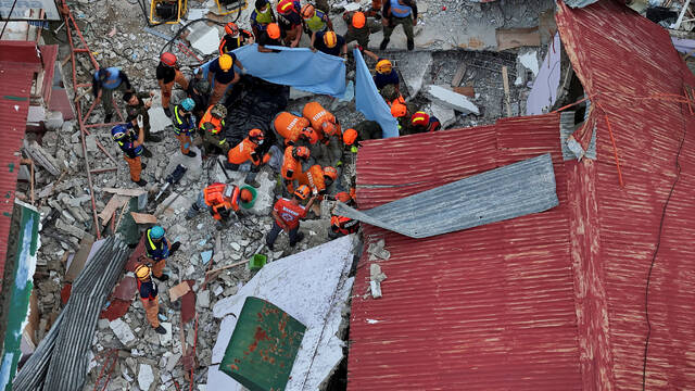 8913851_web1_2025-10-01T113433Z_1325213429_RC2Y2HA4M58B_RTRMADP_3_PHILIPPINES-QUAKE