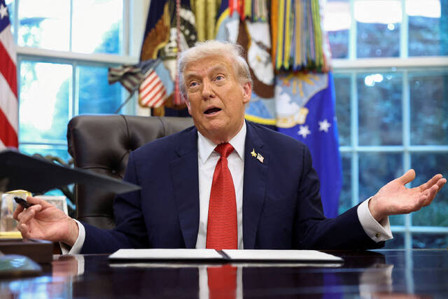 8916313_web1_2025-09-25T211614Z_1845326077_RC29ZGA1CI0O_RTRMADP_3_USA-TRUMP-TIKTOK