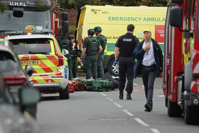 8917268_web1_2025-10-02T100010Z_2_LYNXNPEL910CE_RTROPTP_4_BRITAIN-POLICE-MANCHESTER