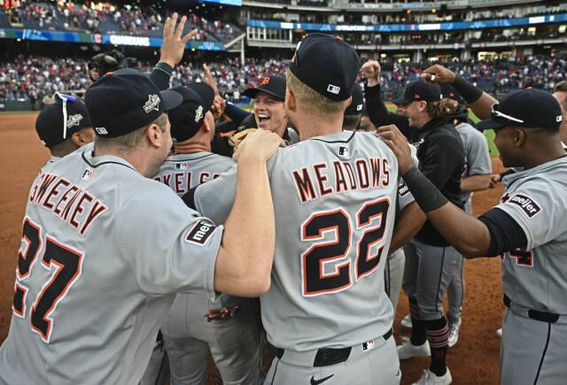 8919905_web1_2025-10-02T221824Z_1707677606_MT1USATODAY27228457_RTRMADP_3_MLB-WILDCARD-DETROIT-TIGERS-AT-CLEVELAND-GUARDIANS