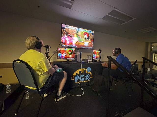 8923414_web1_TE-GamingExpo11-100425