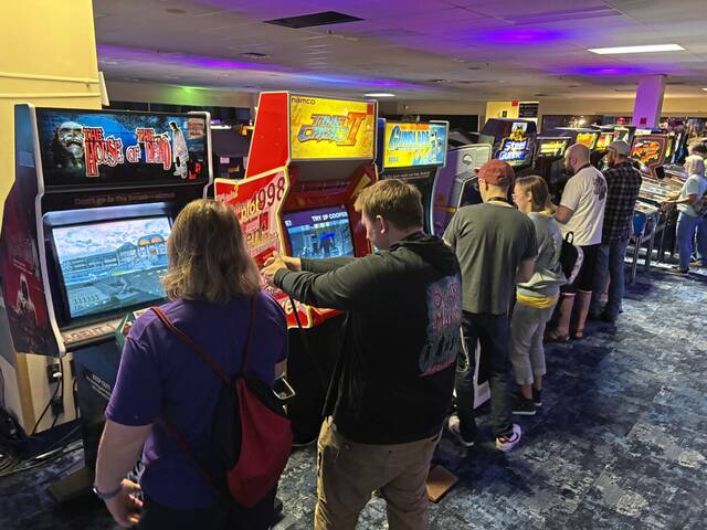 8923414_web1_TE-GamingExpo16-100425