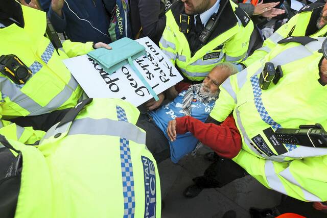 8924620_web1_2025-10-04T171223Z_1187840912_RC245HA4J4OY_RTRMADP_3_ISRAEL-PALESTINIANS-BRITAIN-PALESTINE-ACTION