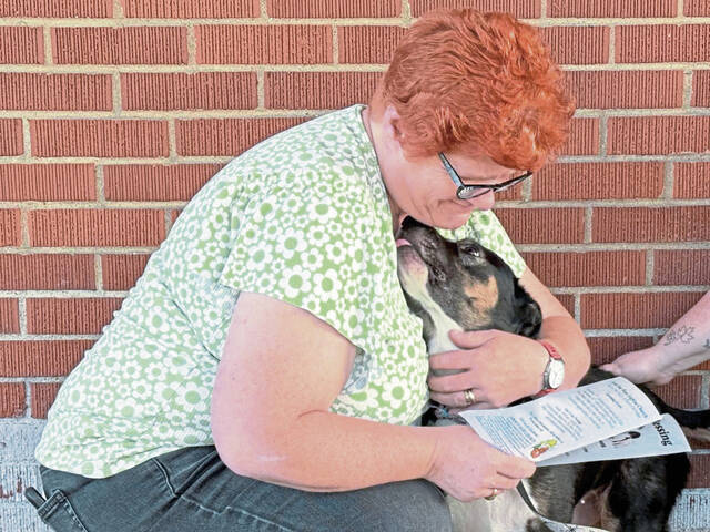 8926654_web1_vnd-petblessing3-100625