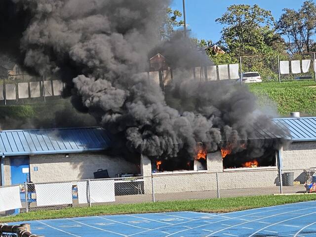 8926819_web1_ptr-concessionstandfire-100625