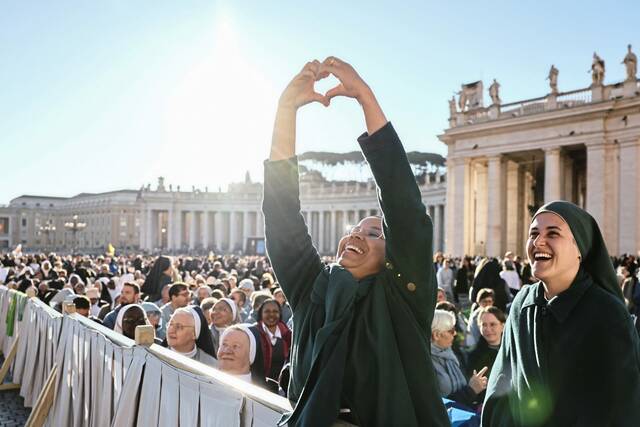 8927913_web1_2025-10-08T070027Z_764575003_RC2J7HACCHCM_RTRMADP_3_POPE-AUDIENCE