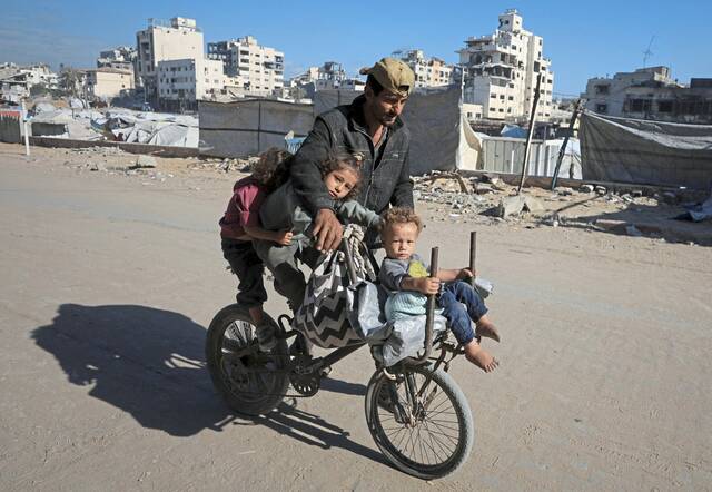 8927934_web1_2025-10-15T081122Z_913451957_RC26CHASOQIT_RTRMADP_3_ISRAEL-PALESTINIANS-GAZA