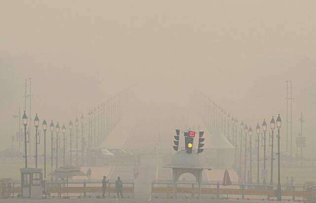 8927944_web1_2025-10-22T072813Z_331452201_RC2QGHA0LD4F_RTRMADP_3_INDIA-POLLUTION
