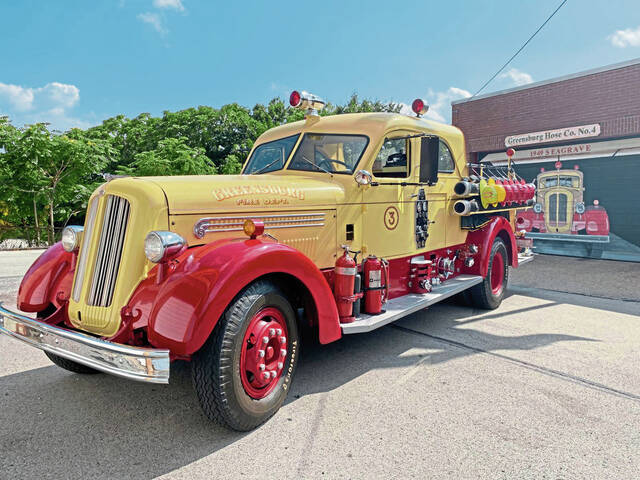 8928541_web1_gtr-Gbg49firetruck-080322