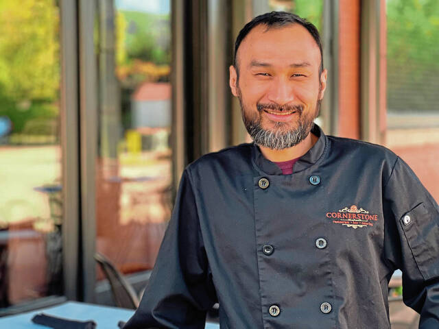 8929019_web1_her-chef-101625