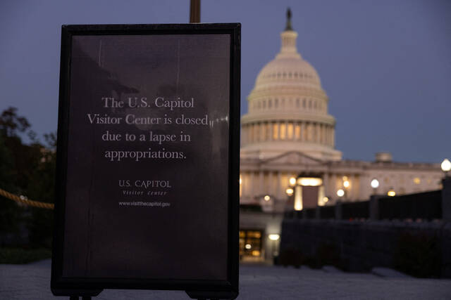 8929444_web1_2025-10-05T155232Z_1_LYNXNPEL9409B_RTROPTP_4_USA-SHUTDOWN