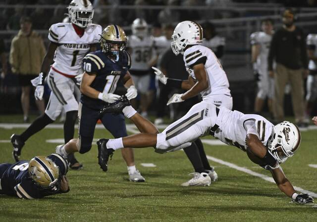 The Birdie hands out game balls, makes Week 7 picks in A-K Valley