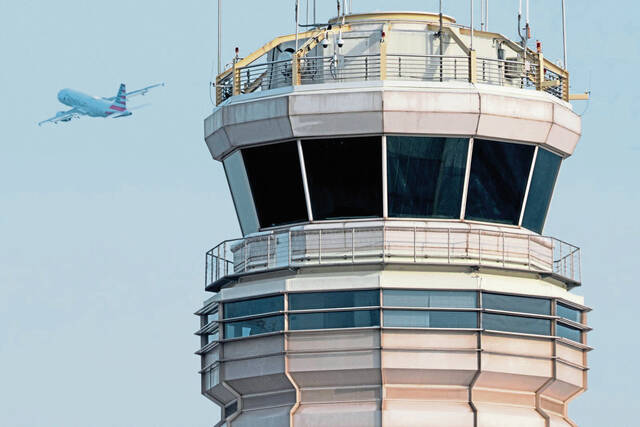 8929730_web1_BIZ-FAA-AIR-TRAFFIC-CONTROLLERS-GET