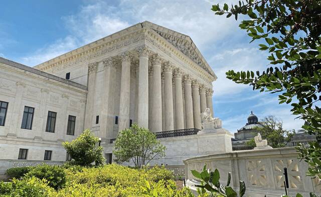 8930625_web1_web-SCOTUS6s