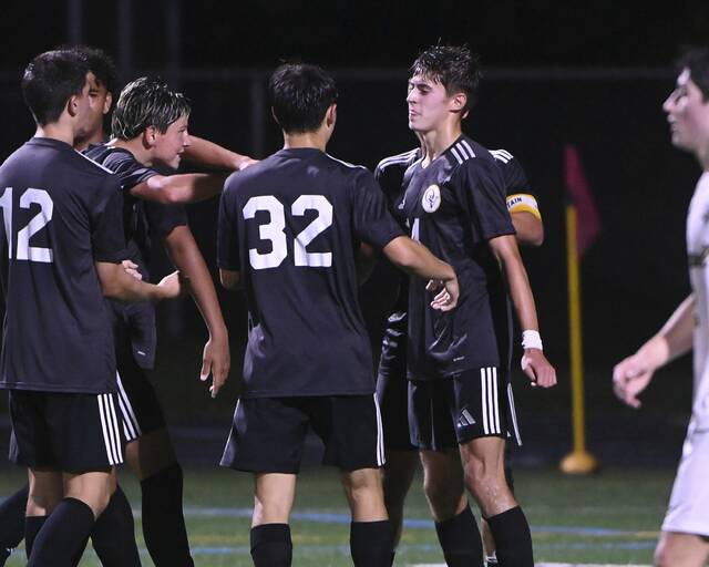 High school roundup for Oct. 7, 2025: Quaker Valley boys take control of section race