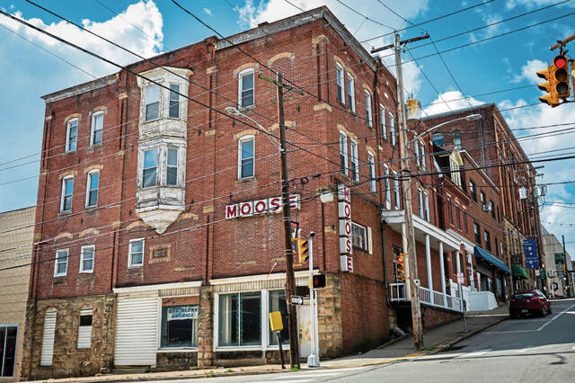 8932349_web1_gtr-GreensburgRedevelopment4-100925