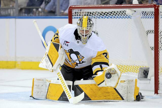 8933842_web1_2025-10-08T005332Z_148783454_MT1USATODAY27269843_RTRMADP_3_NHL-PITTSBURGH-PENGUINS-AT-NEW-YORK-RANGERS