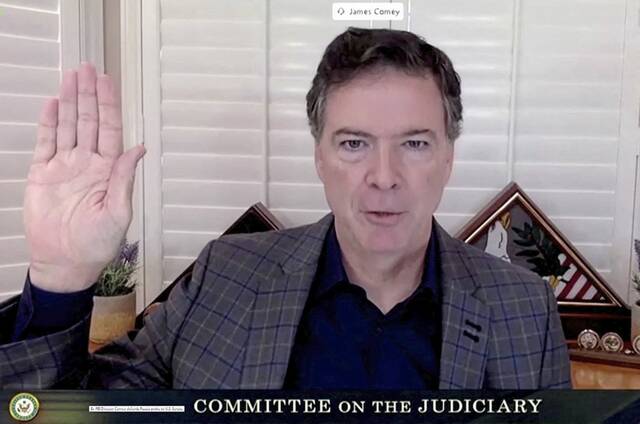 8933998_web1_2025-10-08T100814Z_3_LYNXNPEL970ES_RTROPTP_4_USA-TRUMP-COMEY