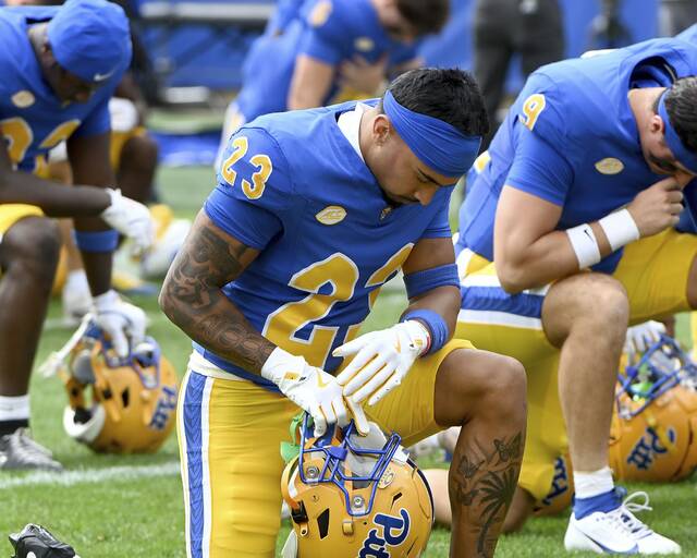 8935182_web1_ptr-PittFB-100925