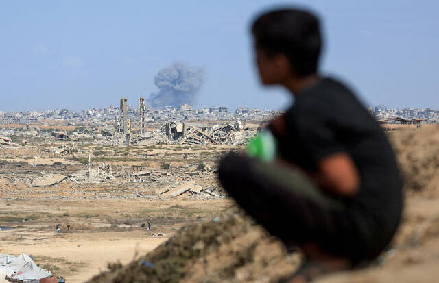 8936936_web1_2025-10-08T230343Z_2_LYNXNPEL9712V_RTROPTP_4_ISRAEL-PALESTINIANS-GAZA