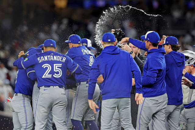 8937694_web1_2025-10-09T024005Z_2018180126_MT1USATODAY27277954_RTRMADP_3_MLB-PLAYOFFS-TORONTO-BLUE-JAYS-AT-NEW-YORK-YANKEES