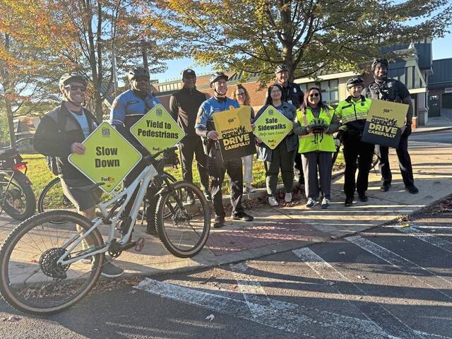 8938355_web1_sew-BikeOsborne-3