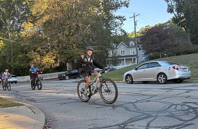 8938355_web1_sew-BikeOsborne-5