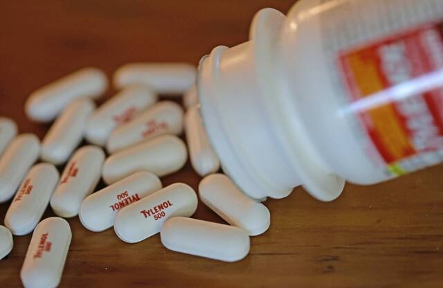 8941104_web1_web-TylenolPills