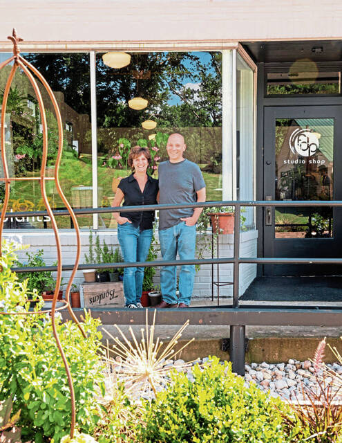 8942011_web1_gtr-PotteryShop
