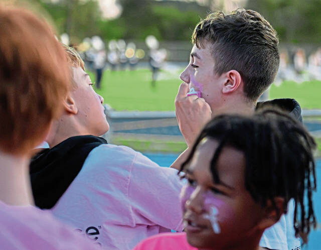 8944225_web1_vnd-PinkNightGame3-101125