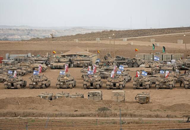 8946847_web1_2025-10-12T131123Z_1_LYNXNPEL9B06I_RTROPTP_4_ISRAEL-PALESTINIANS-GAZA