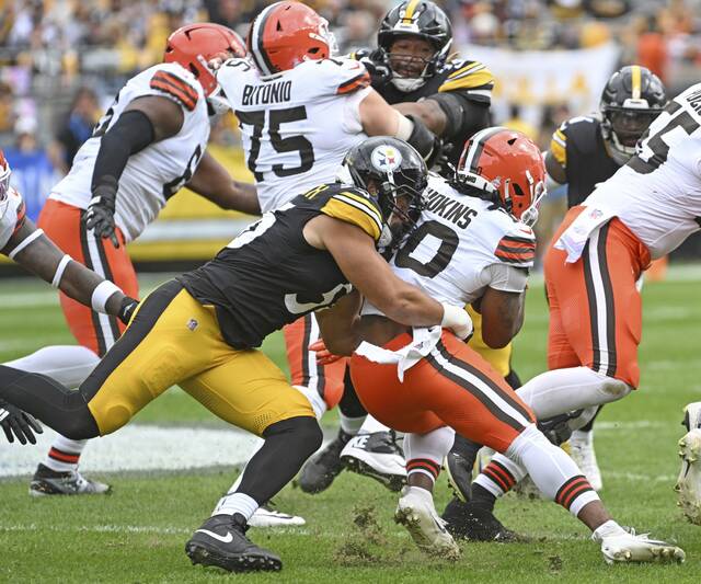 8946899_web1_ptr-SteelersBrowns08-101325