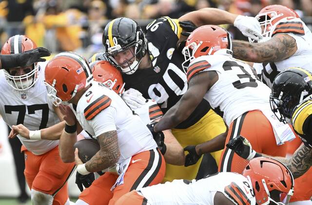 8946899_web1_ptr-SteelersBrowns14-101325