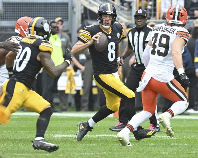 8946899_web1_ptr-SteelersBrowns16-101325