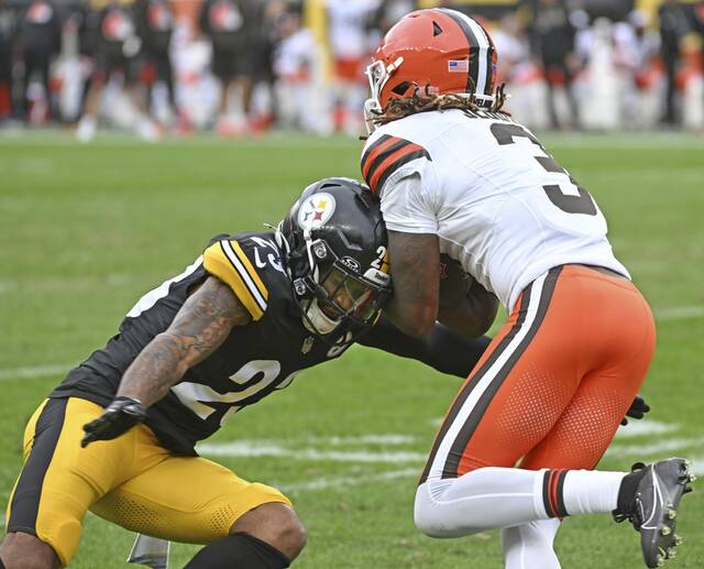 8946899_web1_ptr-SteelersBrowns19-101325