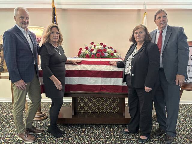 8947346_web1_nhj-eshelmanburial-101325