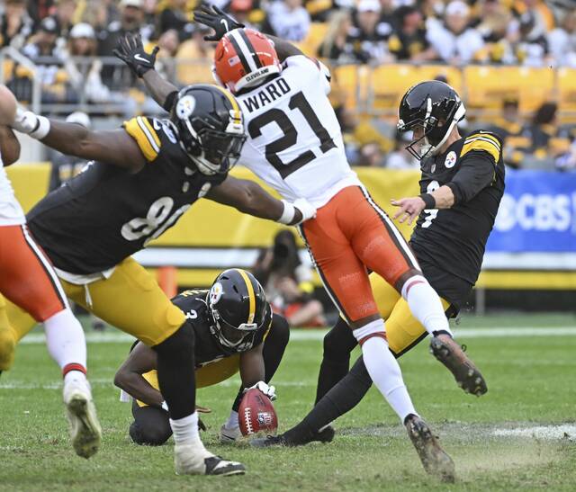 8947460_web1_ptr-SteelersBrowns31-101325